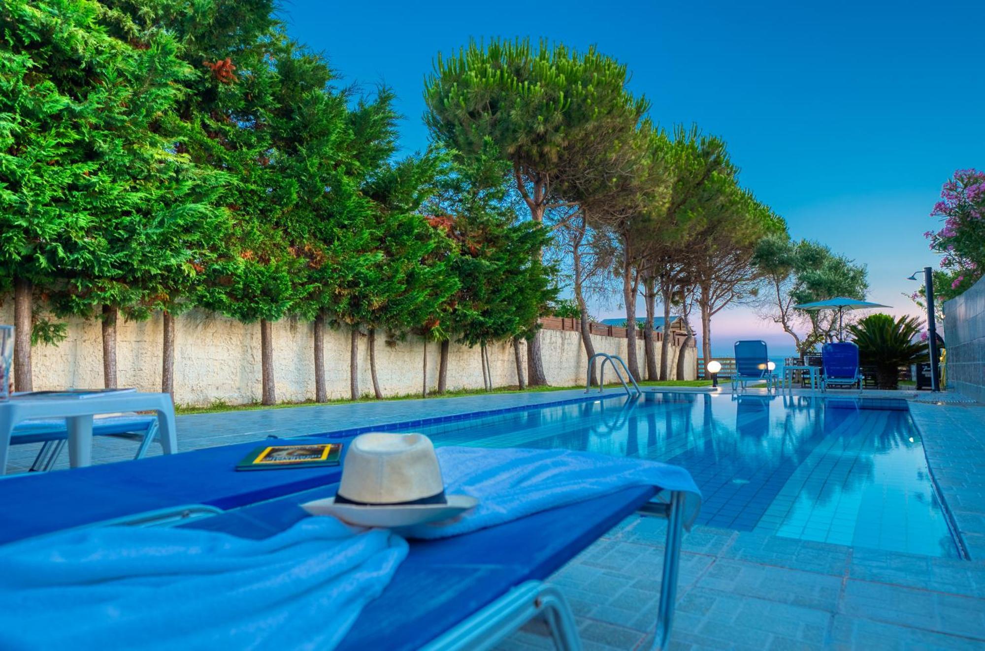 Villa Angela Agios Matthaios  Экстерьер фото